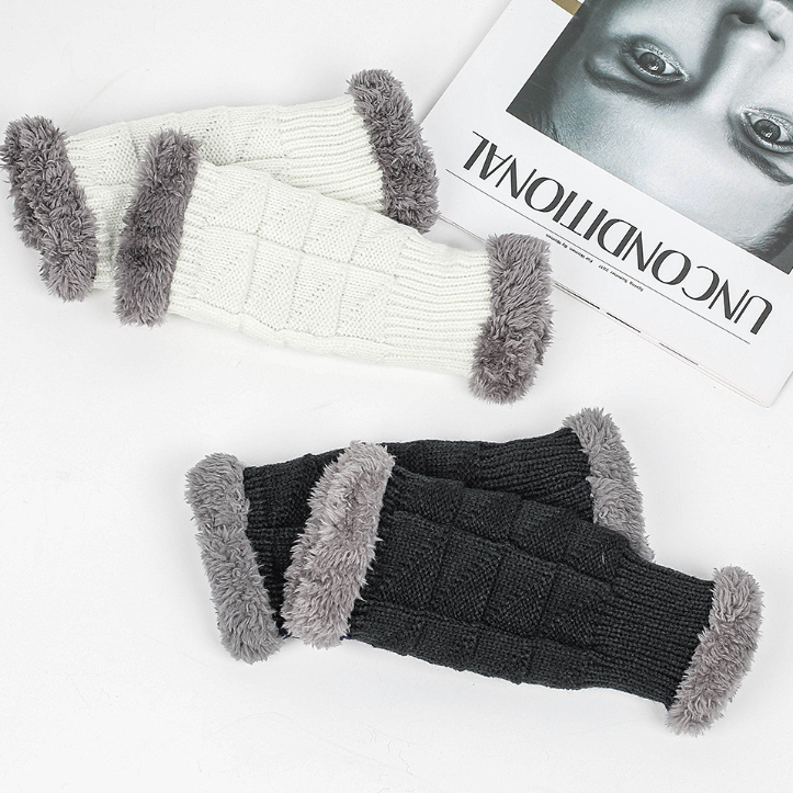 Warm Velvet Fingerless Gloves for Women (Short Style)